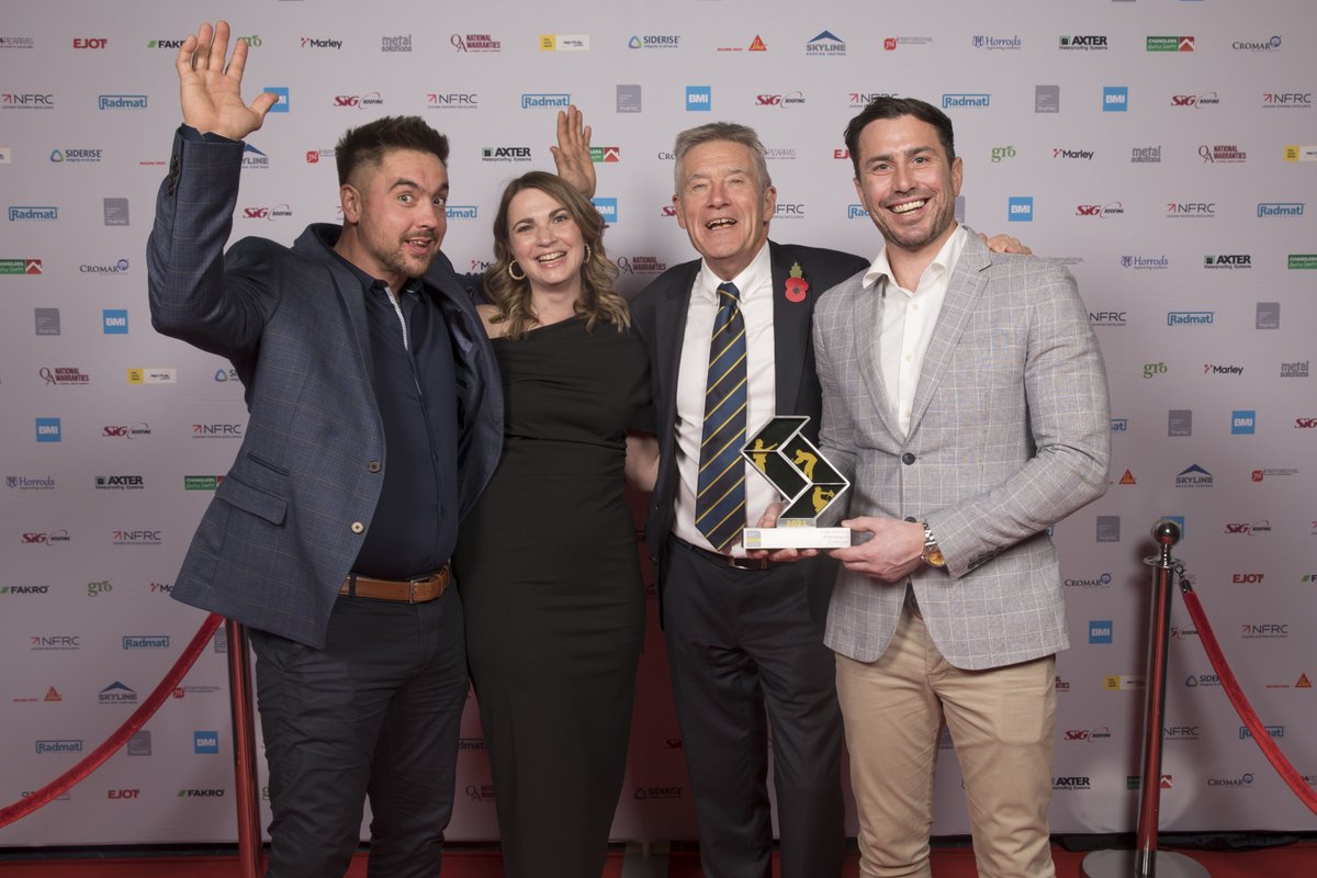UKRoofingAwards's tweet photo. Congratulations to @df_roofing with their St Johns Hill project, winners of the Single Ply Roofing award sponsored by @RecticelInsulUK in this year's #RoofingAwards2021
#RA2021
#Radmatofficial
#SIGRoofingKnowledge https://t.co/4hM0NphwKG