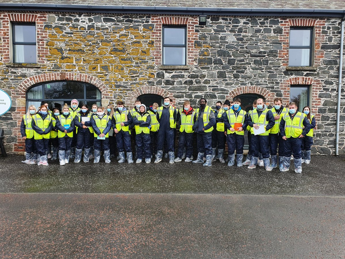 SiobhanJordan2's tweet photo. Thanks to @AFBI_NI in Hillsborough and Kat Huson for facilitating an enjoyable site visit for our 4th Year Sustainable Ag students. Great to see our past student @conor_holohan addressing our students @dkitscience @DkIT_ie https://t.co/7Bze8YOMRj