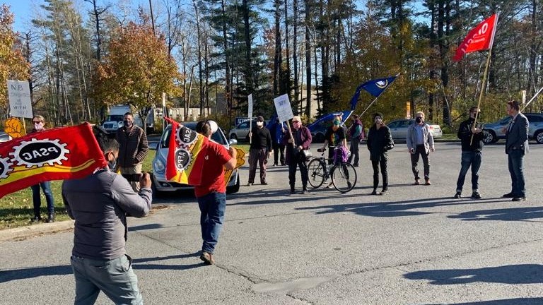 TJProvincial's tweet photo. Labour fight widens: 'Higgs is sending his dirty laundry to Ottawa' https://t.co/CQaMJgcu42 https://t.co/h7jxdXXn86