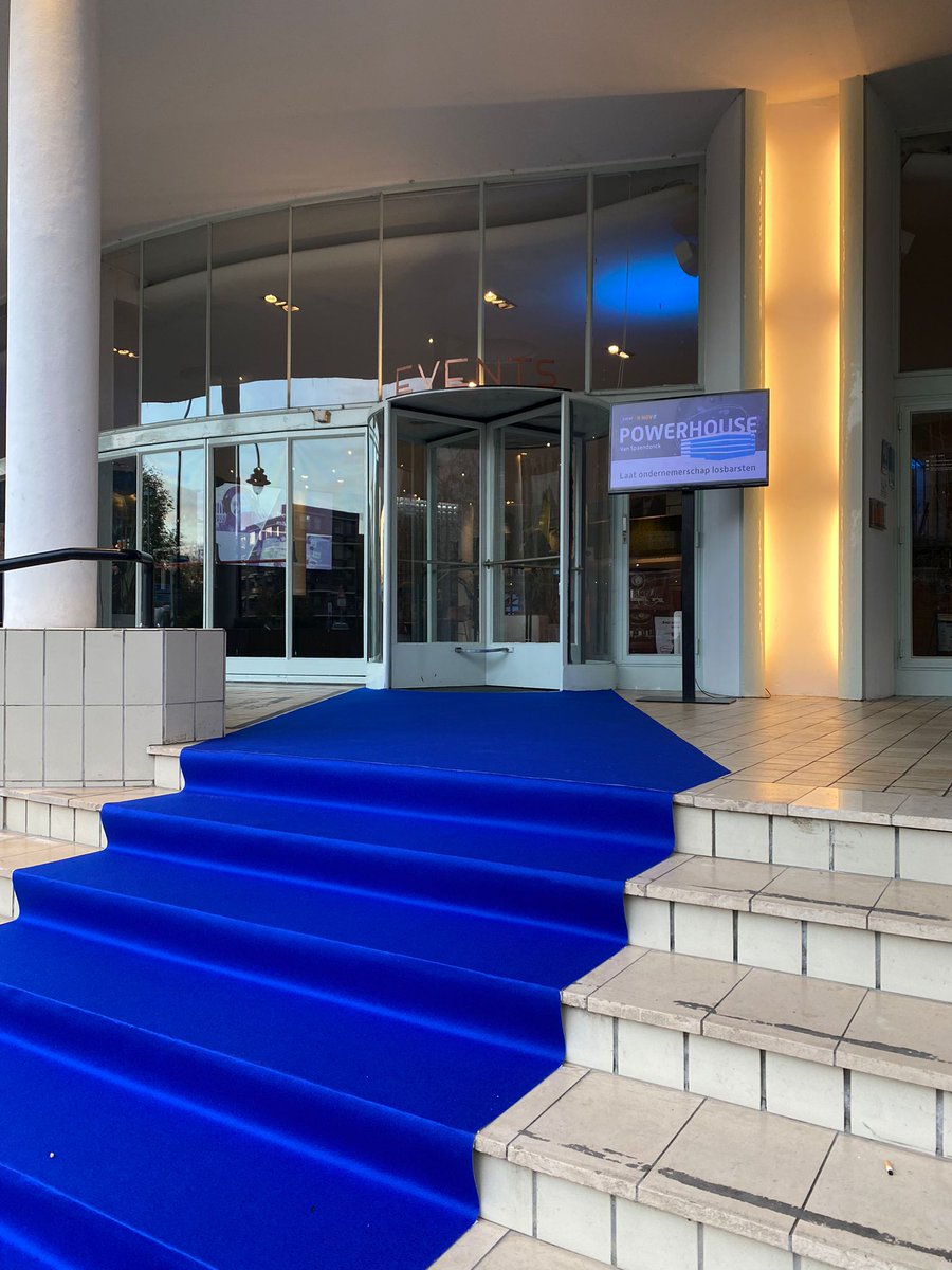 Het #POWERHOUSEVanSpaendonck is gestart met een live uitzending van <a href="/BNR/">BNR Nieuwsradio</a>. Met powertalks over verschillende aspecten van het #ondernemerschap belooft het een mooie middag te worden. #PHVS