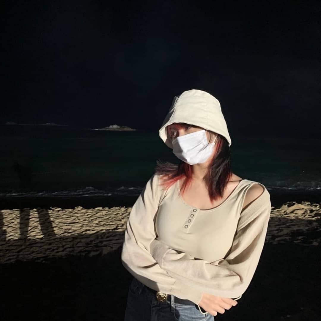 _yeonluh's tweet photo. the prettiest girl I've ever seen. https://t.co/ThTiZmTghI