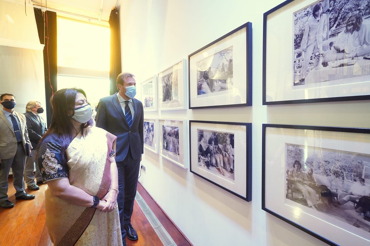 AyuntamientoVLL's tweet photo. 🇮🇳🎶La @casaindiavll amplía la exposición "The Beatles And India" debido al gran éxito de público.

Un recorrido por el viaje de The Beatles a India en 1968.

🗓️ Nueva fecha: Hasta el 11 de noviembre.

⏰ De 12 a 14 y 18 a 21 horas

+info 🔗 https://t.co/rHReXxPGCq https://t.co/wJWftQXwZz