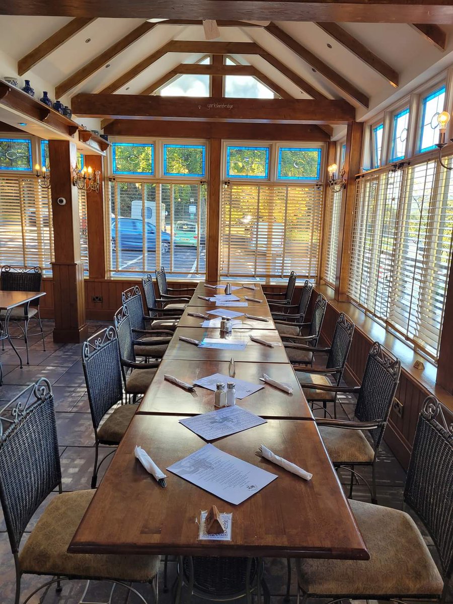 Looking for a cosy spot for a group lunch? #EatDrinkExplorePDD 

🍽 yorkshire-bridge.co.uk