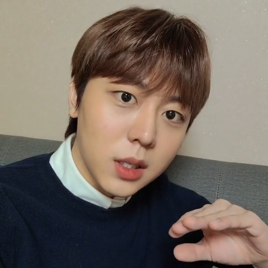 5hyunmini's tweet photo. 햄미니 너무너무 귀여움......너무좋음 https://t.co/wUIgvJDe5E