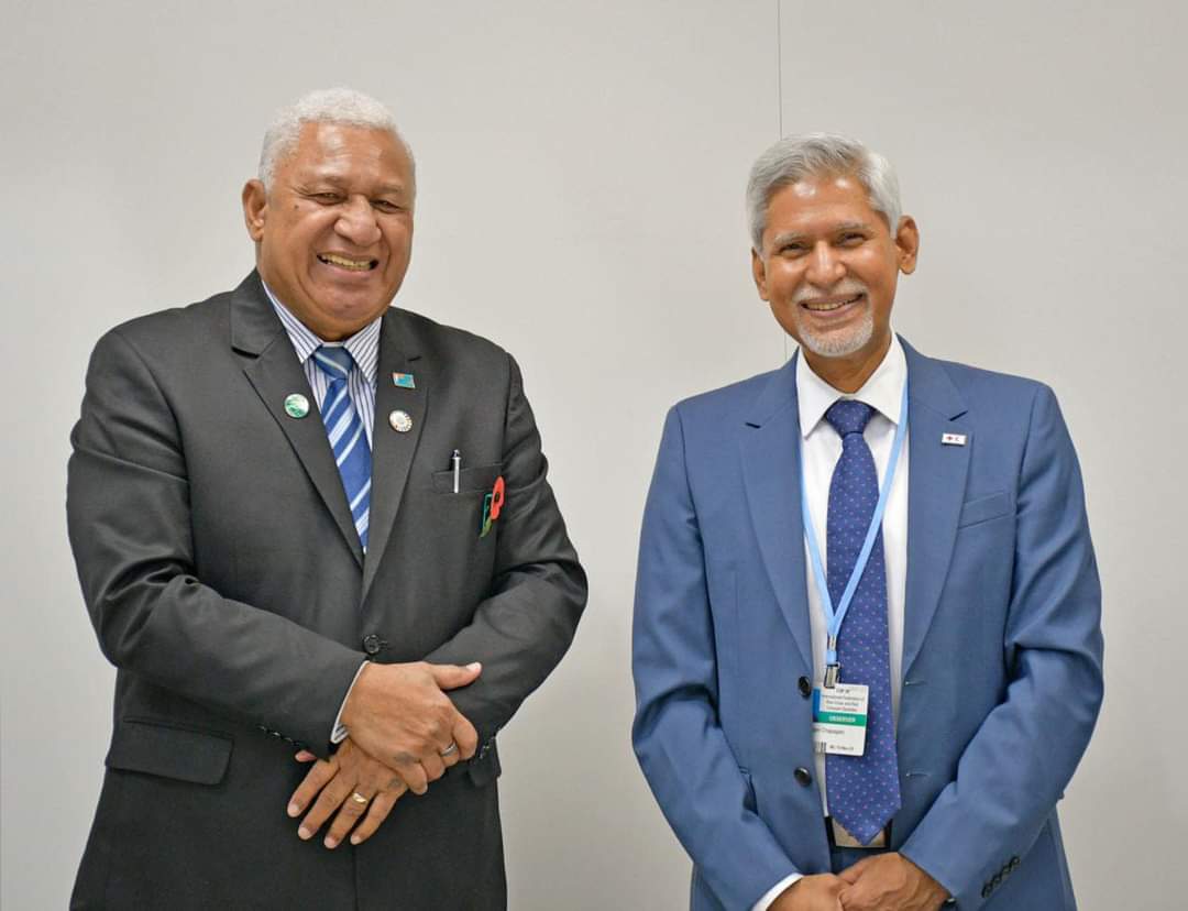SevuRatu's tweet photo. 08 Nov @ifrc Secretary General @jagan_chapagain meets @FijianGovt Prime Minister &amp; Chair of @ForumSEC Hon. J. Voreqe Bainimarama @IFRCAsiaPacific @FijiRedCross @SprepChannel @spc_cps #climate #disasters #resilience https://t.co/GYU6s9UC7V