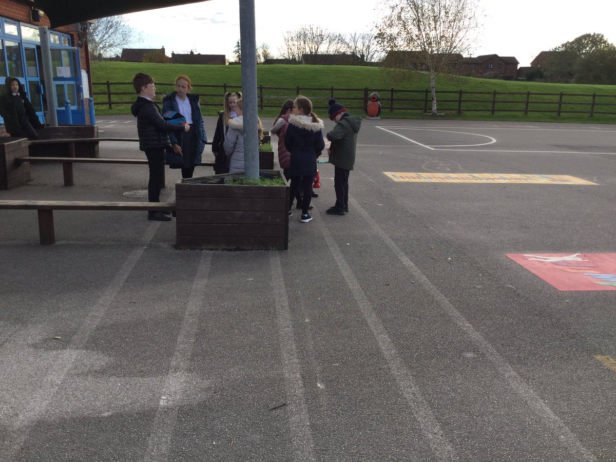 Gatescouncil's tweet photo. We have been busy selling poppies this week. Thank you to everyone who has bought them. #poppies #remembranceday #letsremember #thegatesschoolcouncil #sellingpoppies https://t.co/Y2p0NqauIf