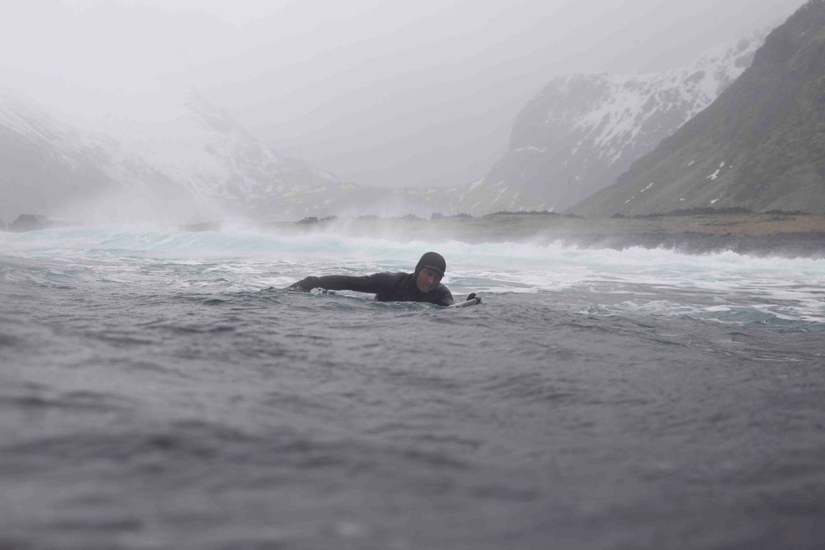 Northcore_Surf's tweet photo. Arms, please don't stop now.
The long, misty paddle-out shot by Tim Nunn from The Surfer's Path in #Norway.
#bornfromtheelements #surfing #surftrip #surf https://t.co/TiNBMUeRiV