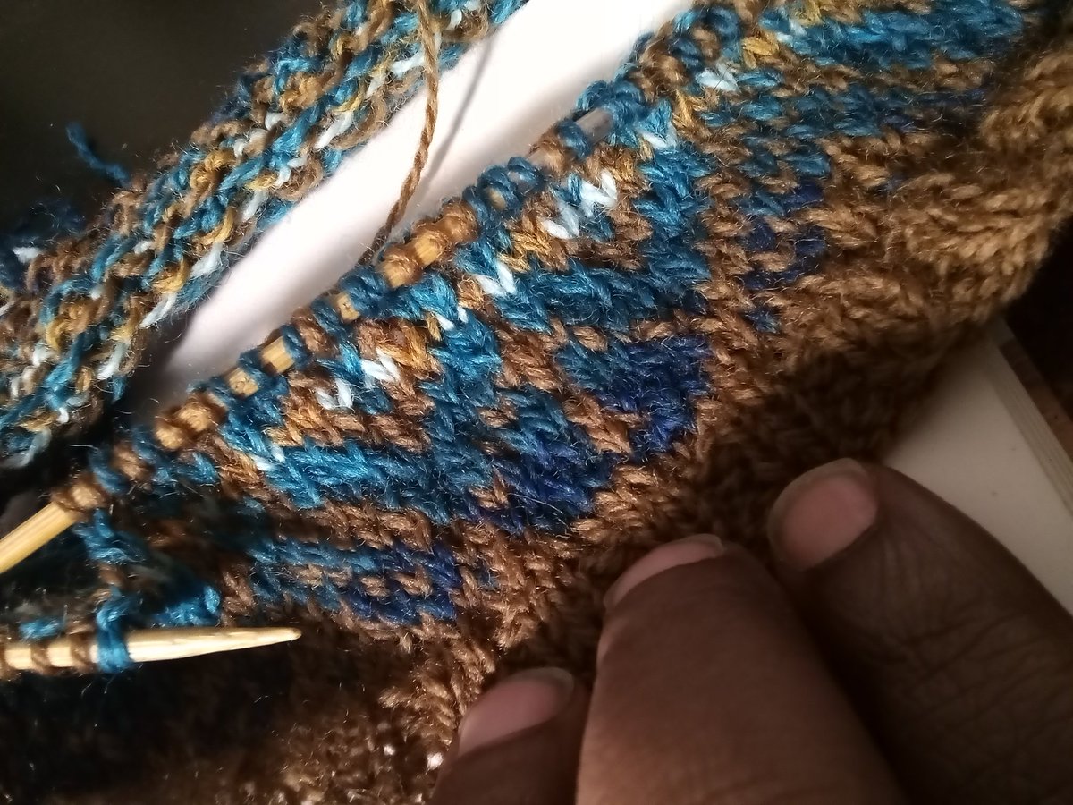 Astelair's tweet photo. Another kep in the works. Don't forget my store is on sale 25% off everything. 
https://t.co/n3LQkETJLh
#knittingtwitter #knitting #fairisle #etsystore #etsyshop #etsy #sale #handknit #handmade https://t.co/VX92iuzdQE