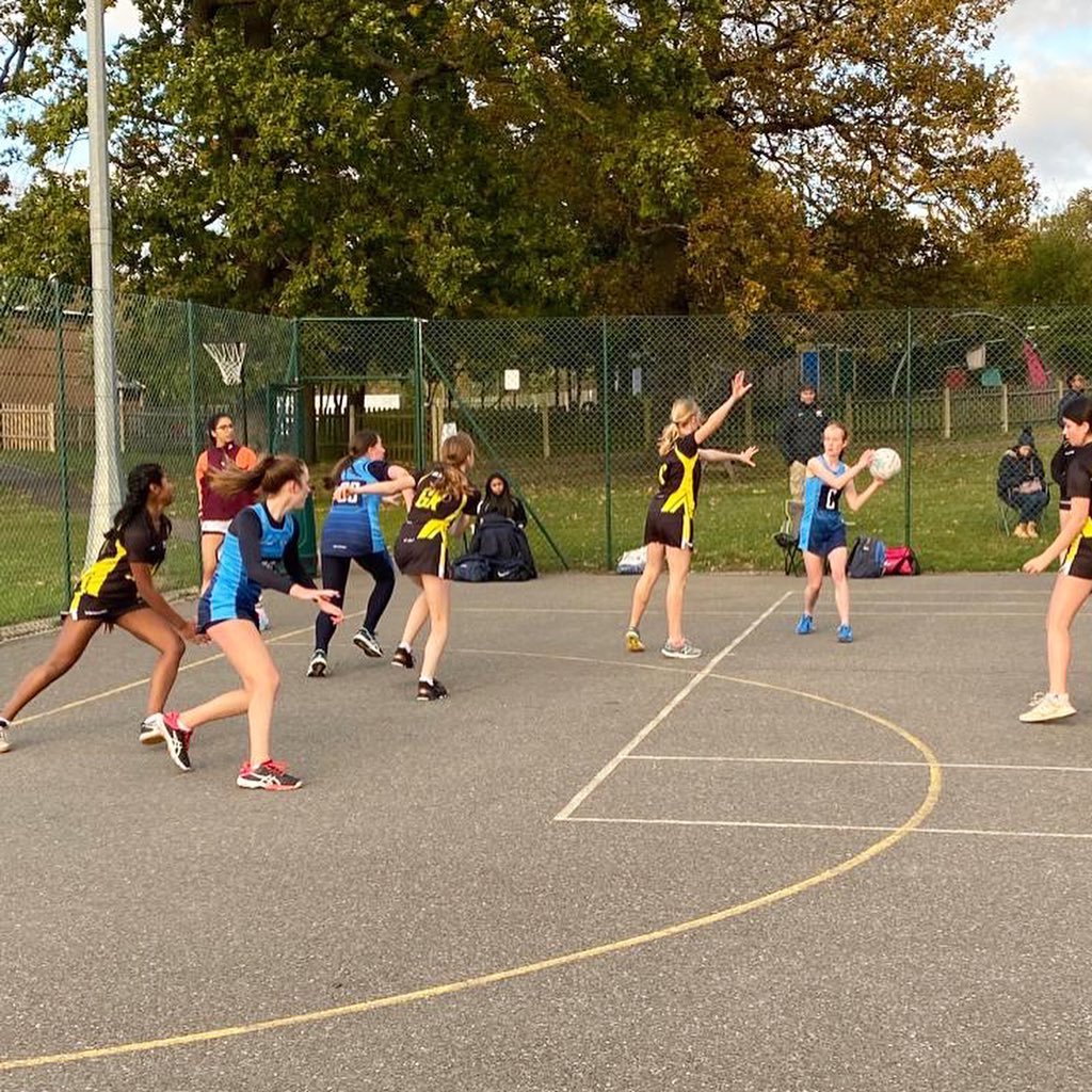 BeaconsNetball's tweet photo. On Sunday Junior 3 faced Eclipse in the Rising Stars League!
A slow start, we improved through each quarter but an impressive, consistent performance from Eclipse earned them a win. We have learnt a lot to take into our next match!
#beaconsnetball #learningandimproving https://t.co/VE0igVtXiG