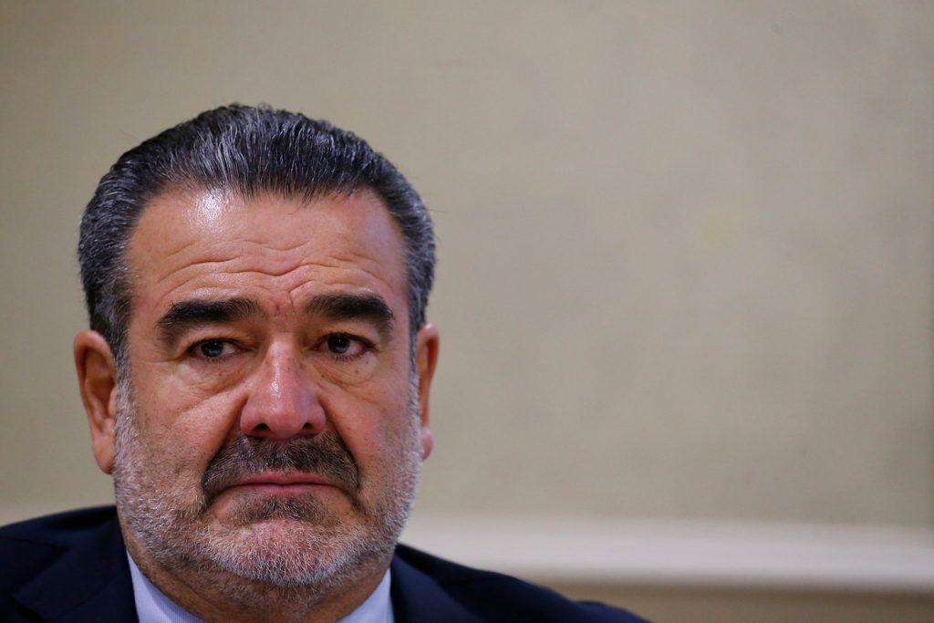 eldesconcierto's tweet photo. 🔴 Grupo Luksic retira más de mil millones de dólares de su negocio minero en Chile ▶ https://t.co/zInDlJymnu https://t.co/jkxTtTw18D