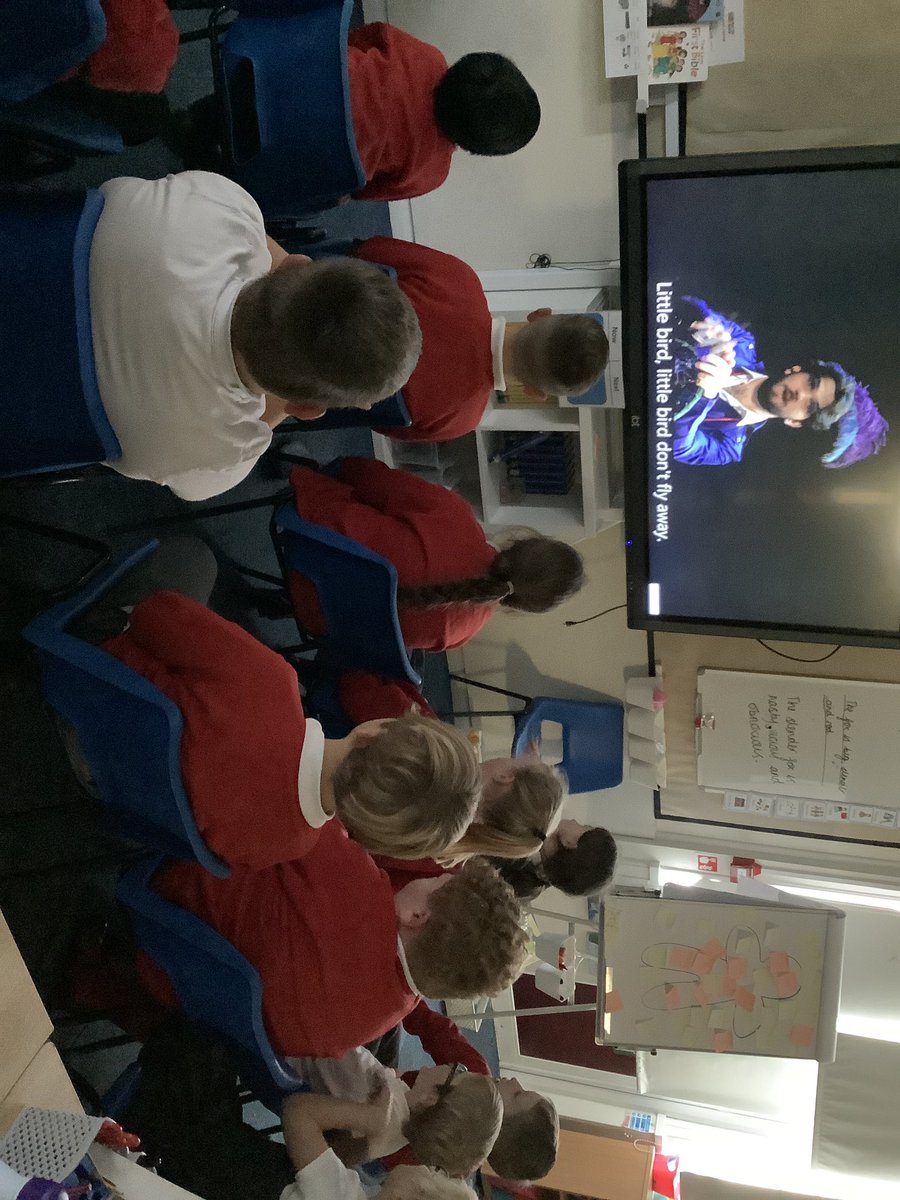 TheOaksCPChnut's tweet photo. Year 3 finished their day with Clonter by watching and joining in with an opera. It was great! We felt really special to have talked to one of the singers and the designer. We can’t wait to make our magpies this afternoon. @TheOaksCP #Clonter #opera https://t.co/RoEEdQiCiJ