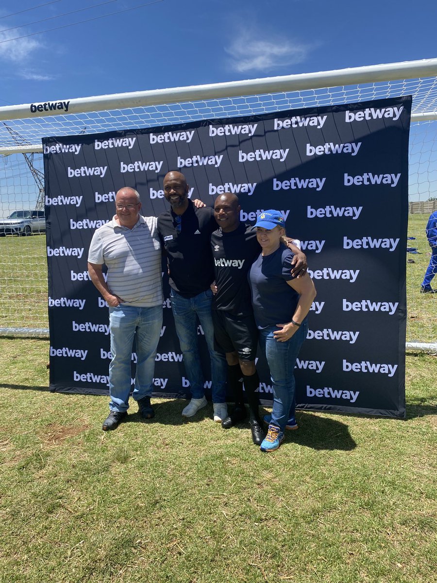 An honour to have Lucas Radebe from Betway presenting our soccer team  with their soccer kit. Many thanks to Betway for sponsoring our stable &amp; soccer team! ⁦<a href="/Betway_za/">Betway ZA</a>⁩