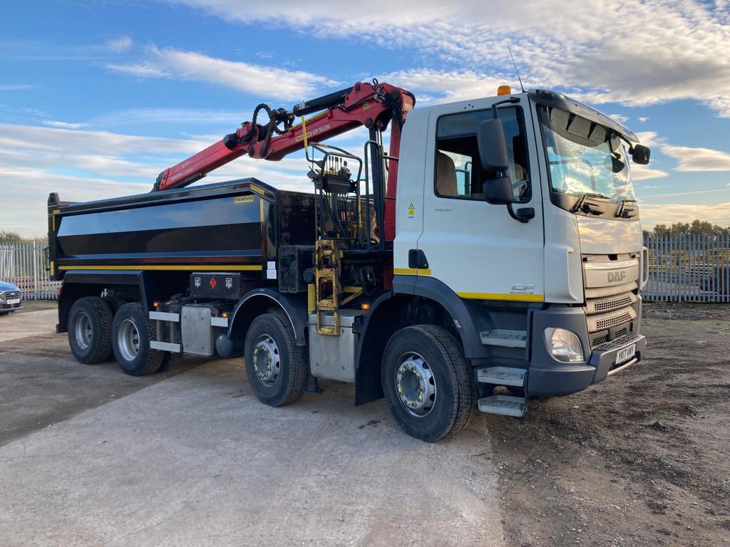 1stchoicecomms's tweet photo. For sale choice of 4 x 2017 #Daf CF400 8x4 Epsilon 125 #grabloaders Thompson Loadmasters from 140,000 km https://t.co/YA7HBloUBV