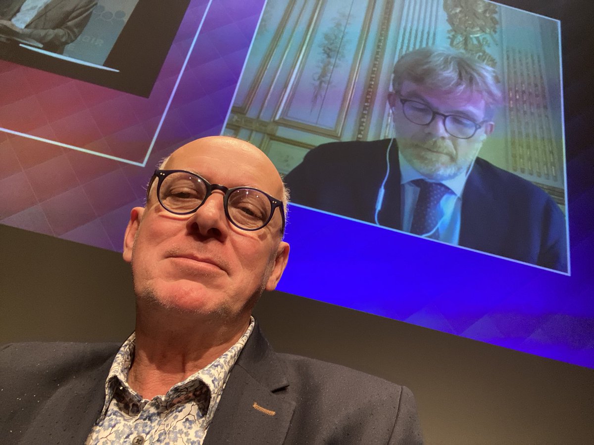Dominique_Valck's tweet photo. #13eRCD Merci @MFesneau de venir longuement échanger avec nous pour que les Conseils de Développement soient l’appui efficace à la construction des stratégies d’adhésion pour réussir les transitions @CoordNatCD @barbarapompili @j_gourault @b_abba https://t.co/qP4ioZAIfy