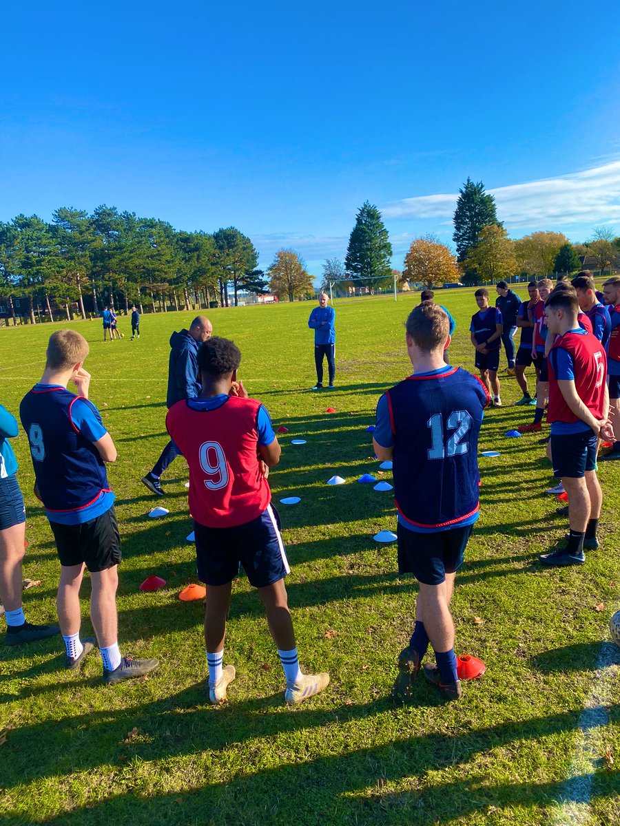RAFFootballMDS's tweet photo. 📸 | RAF U23s preparing for tomorrows Remembrance Day fixture against @HTFC_1995 https://t.co/oOMTIfDpyL