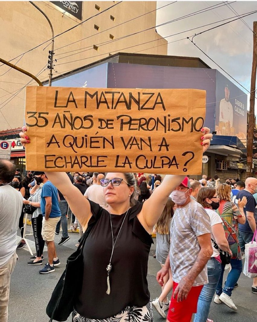 madorni's tweet photo. Adorni - Esta vecina de La Matanza 2023 https://t.co/FsDcKCUP5e