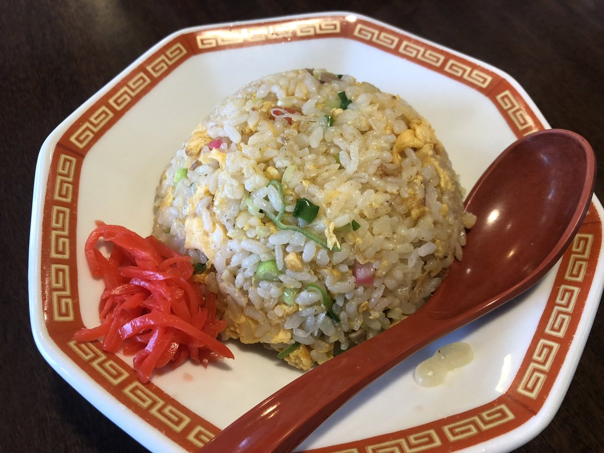perosan1014's tweet photo. 松森にある坦々麺のお店、桃源花🍜
学生の頃から通ってたなぁ🤤
辛さも選べるけど辛すぎず苦手な人でも食べやすい😊
安定の味✨チャーハンもうまい😋
昔は坦々麺のお店とか少なかったから貴重だったんだよね😎 https://t.co/WObOMpZKzI