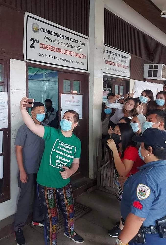 jairustic's tweet photo. BREAKING NEWS
 Davao City Mayor Sara Duterte arrived in COMELEC-Davao City earlier to withdraw her candidacy as Mayor of Davao City in the 2022 elections.

| via PTV Davao https://t.co/UfWLcTcVVz
