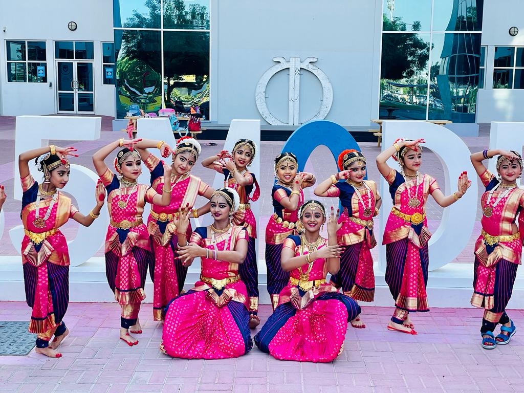 sinha_jayashree's tweet photo. @ElizabethJohn00 @GMA_Primary Our students all set to perform at Expo 2020❤️#Malhaar showcase#Thank you Ms. Deepashri for all the training sessions🙏❤️ https://t.co/qjqZ7YKnb0
