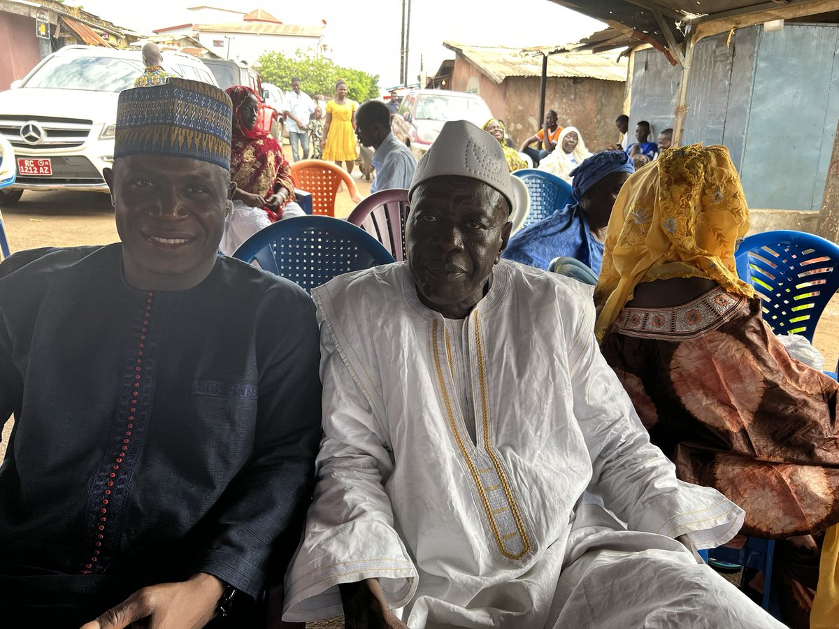 MalickKebe8's tweet photo. Cérémonie de lecture du Coran à la mémoire de mes défunts Parents.
Que leurs âmes reposent en paix au paradis. Amine https://t.co/kvT8JWaydB