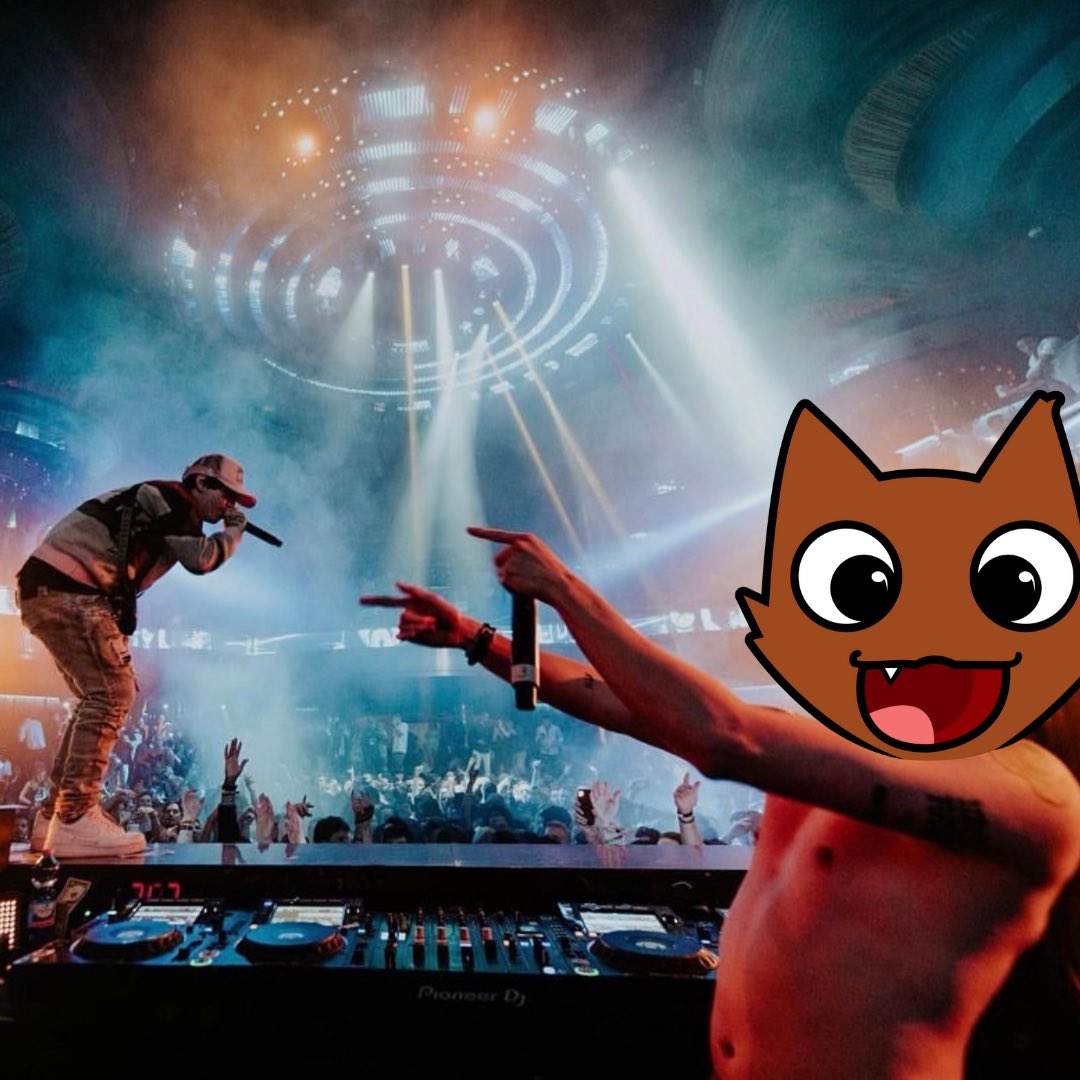 It’s #CATSZN <a href="/lilxanfuhyobih/">Lil Xan</a> #babydinger