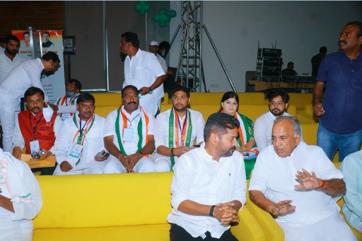 NuthiSrikanth's tweet photo. Two days political training camp for District, Mandal, Town and Block congress committee Presidents to strengthen party at ground level @Kompalli.
#Nuthishrikanthgoud
#OBCDepartment
#TPCC
#Revanthreddy
#Politicalbootcamp
#Knowledgedrive https://t.co/pFF8QwmXa7