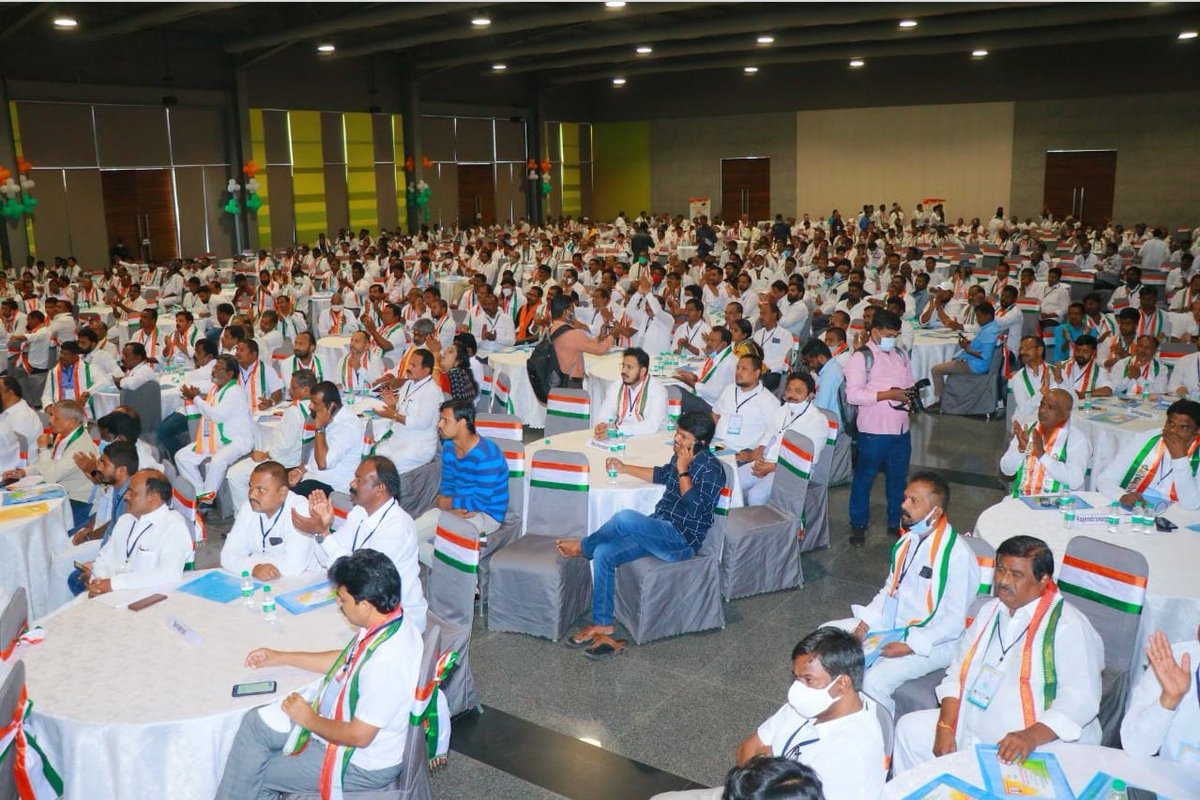 NuthiSrikanth's tweet photo. Two days political training camp for District, Mandal, Town and Block congress committee Presidents to strengthen party at ground level @Kompalli.
#Nuthishrikanthgoud
#OBCDepartment
#TPCC
#Revanthreddy
#Politicalbootcamp
#Knowledgedrive https://t.co/pFF8QwmXa7