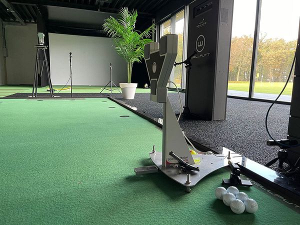 SAM_Sports's tweet image. Great new #SAMPuttStudio installation with the latest #SAMPuttLab technology at @RobMouwen  Putt Academy. #SAMProjection and ball tracking will be added soon...