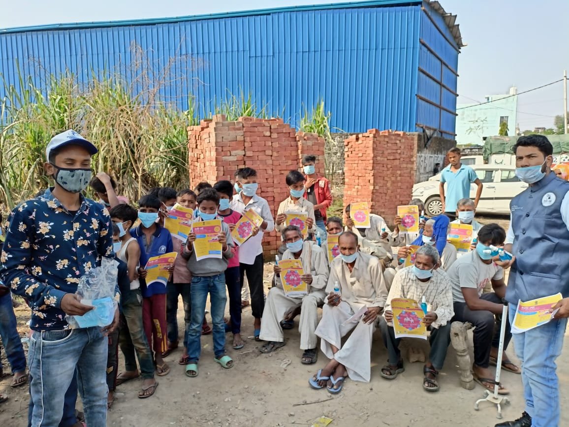 csctelelaw's tweet photo. Tele law Mobile van awareness camp at panchayat Ibrahim pur deh block roorkee district Haridwar. https://t.co/wbQI5mJozS