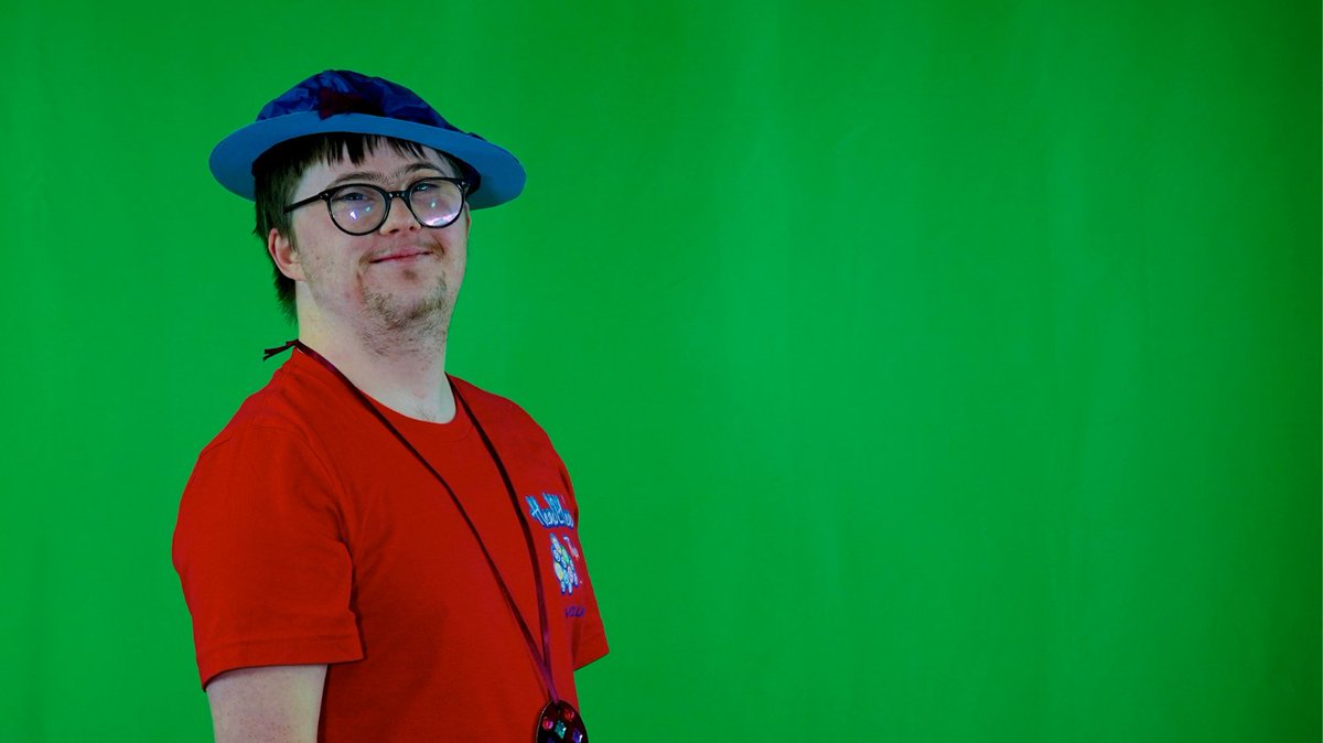 h2htheatre's tweet photo. Meet George. A 22-yr old #specialneedsstudent, with a love 4 the performing arts. With our support he volunteered as Stage Manager. Thanks #avivacommunityfund we can help more young disabled adults like George live their dream.
#SpecialSchoolEducation
#StrongerCommunities https://t.co/qXxoE377qM