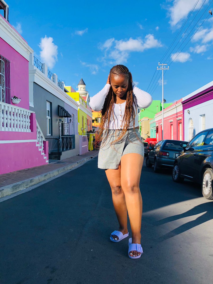 MotsoSkosana's tweet photo. Before you Dm me just know l have fupa 😂😂😂😂 https://t.co/TMz4Nbt3HU