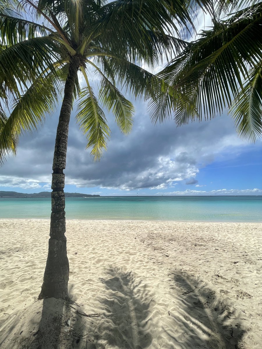 mrkrvr3's tweet photo. Any fun here in bora? #Alterboracay https://t.co/FVF2wq0M44