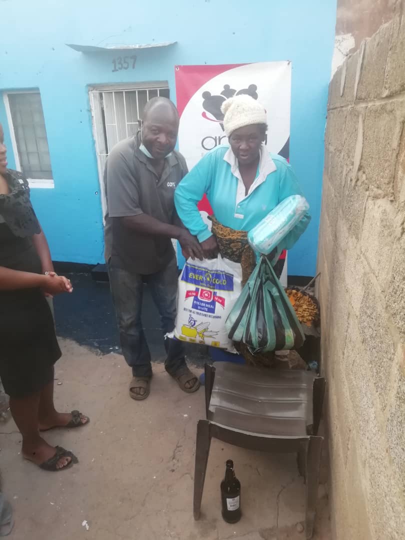 FoundationAnthu's tweet photo. The final colour is a bright blue which refreshes and brightens up the home.
Special thanks to our volunteers for the amazing effort
#AddictedToUbuntu #DreamingItPossibleTogether #UbuntuCannotBePostponed
#SmileMakokoba https://t.co/iddq3ZaiFu