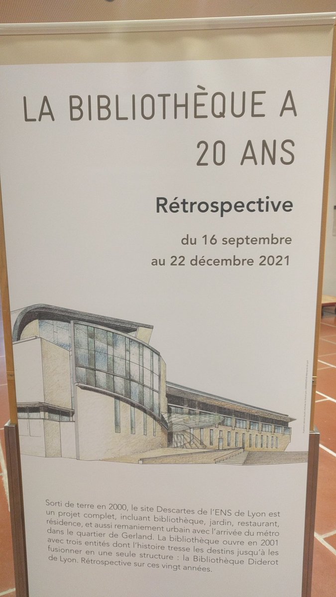 amarois's tweet photo. Très chouette rétrospective de la #BUfr @BibDiderotLyon pour ses 20 ans
#bibliotoursime #library #Lyon #SHS #ENSLyon https://t.co/CbAillCxxU