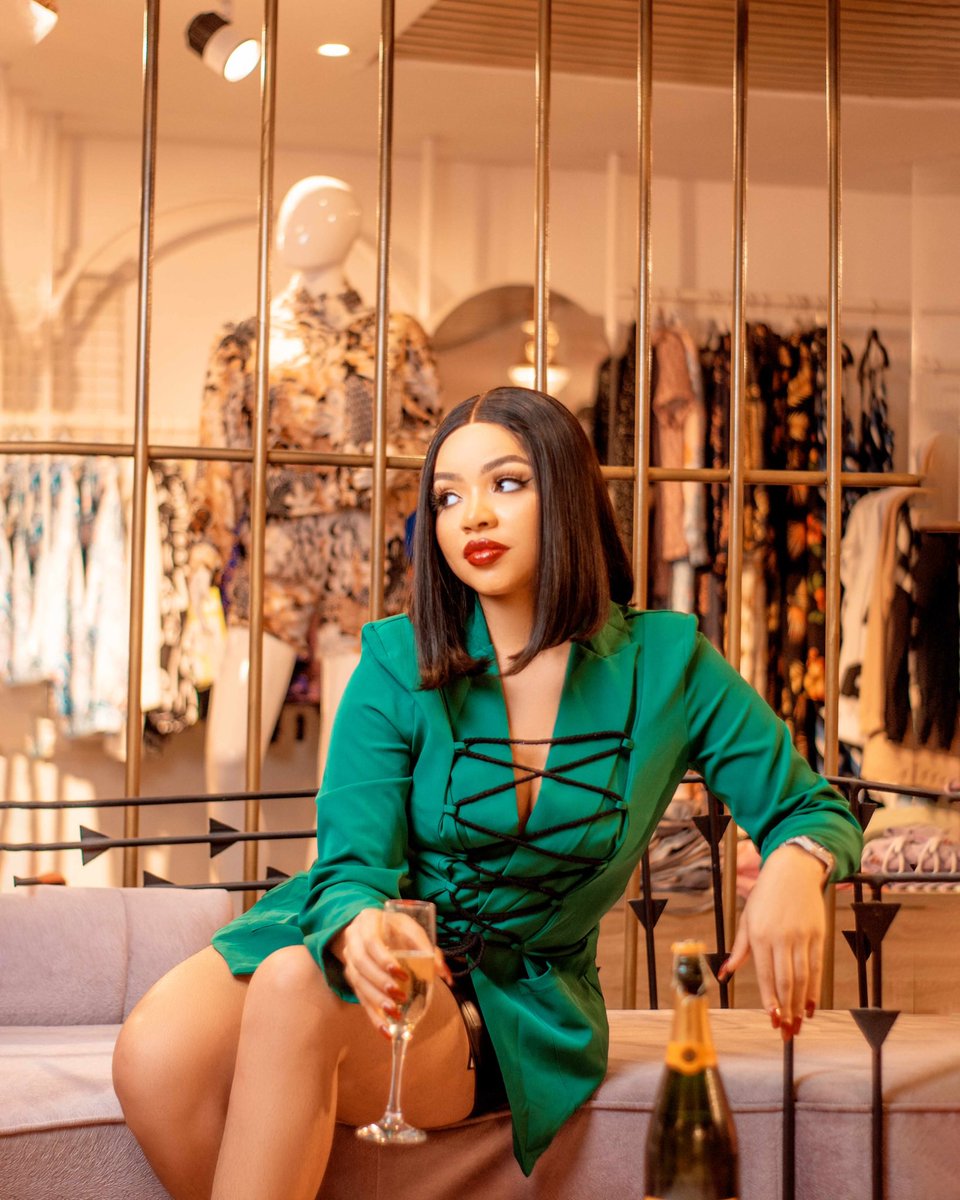 PayPorte's tweet photo. Green with envy for sure!
@nengiofficial
Send A Dm or Click On The Link In Bio To Place An Order
We offer FREE delivery 🚚
#PayPorte #ShopatPayPorte #NengiHampson #Fashionista #stylerave #Nengi https://t.co/5HKHJUFfaP