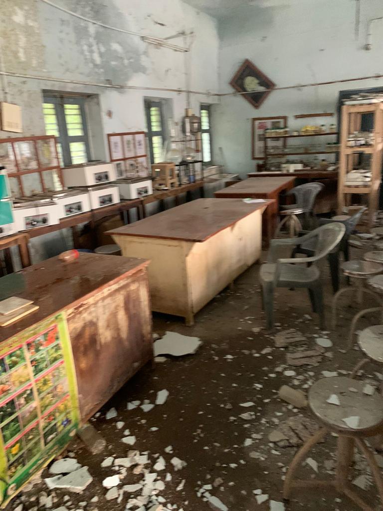 VarriBabu's tweet photo. #SAVE_DR_GGH_M_C
#SAVE_DR_GGH_M_C ,India's second homoeopathy college which has given its service for 76 years ,now lacking lecturerooms,ip wards,op wards even washrooms , please save our college #SAVE_DR_GGH_M_C @ysjagan @ncbn @moayush @PawanKalyan @IamKodaliNani @NtvTeluguLive https://t.co/Q5POjls77u