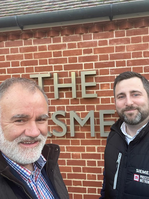 PI_SolutionsUK's tweet photo. Annual management meeting for the team yesterday.
Great hospitality from the Oaksmere based in Eye, Suffolk.
#management #businessgrowth #ukbusiness #processinstruments #instrumentation https://t.co/apu3vmlmic