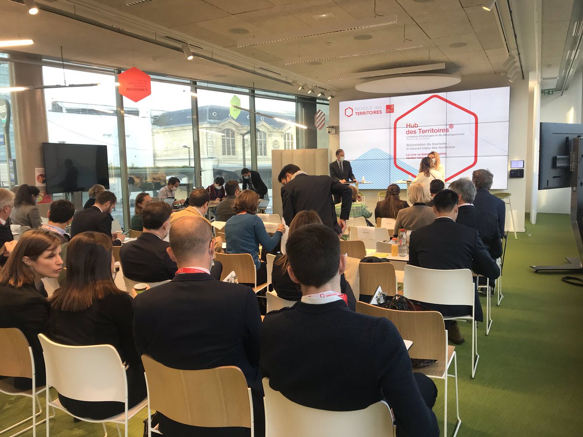 BanqueDesTerr's tweet photo. Ce matin, au #HubDesTerritoires, on parle #tourisme, secteur fortement impacté par la crise sanitaire. Comment penser le tourisme de demain ? Quels défis à relever ? 👊 La relance du secteur est majeure pour l’attractivité des territoires. https://t.co/hbSCNrZPRi