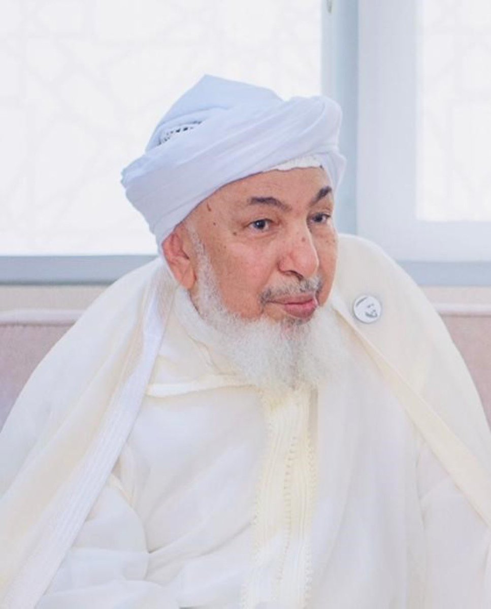 oloumaldar's tweet photo. الشيخ عبد الله بن بيه رئيس مجلس #الإمارات للإفتاء الشرعي، رئيس منتدى تعزيز السلم في المجتمعات المسلمة: تجديد الخطاب الديني مرتبط بالانفتاح والتسامح https://t.co/2VVKqQZAA4