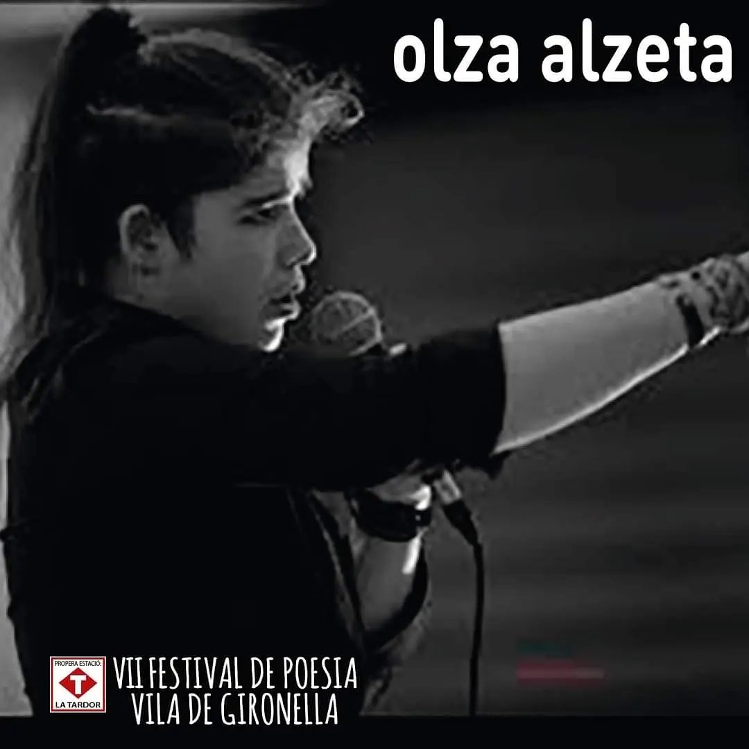 poesiagironella's tweet photo. Olza Olzeta (Barcelona, 1997), campiona d'Europa de Poetry Slam 2020.
💥💥
Recitarà al Festival de Poesia Vila de Gironella. 
 💥💥
12 de novembre a les 20'00 h.
Local del Blat - ,Gironella.

#festivalpoesiagironella #poetryslam #slam https://t.co/r71fWzrtf9