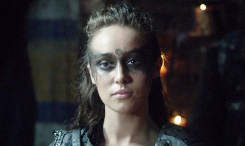 LexaGold1's tweet photo. There’s nothing better than Alycia as Lexa 😍❤♾️
#IconicLegend #Precious #AlyciaDebnamCarey https://t.co/PqjJTTMDts
