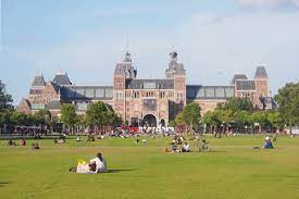 remco_ambulance's tweet photo. @BastiaanRagas @rubenvdmeer Museumpleim Amsterdam https://t.co/ennxBteV87