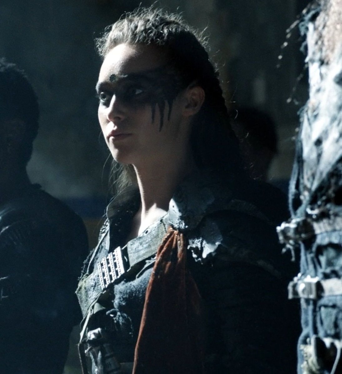 LexaGold1's tweet photo. There’s nothing better than Alycia as Lexa 😍❤♾️
#IconicLegend #Precious #AlyciaDebnamCarey https://t.co/PqjJTTMDts
