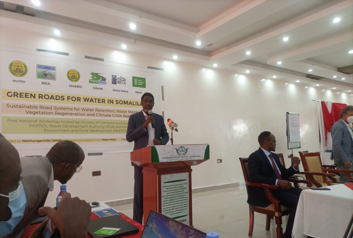 RoadsForWater's tweet photo. Happening Now: National Workshop on Green Roads for Water in Hargeisa, Somaliland. The Minister of Transport gave opening remarks while opening the workshop @Welthungerhilfe @AASomaliland @SLRoads @mnyamanhindi @grp_resilience @AfDB_Group
#climateresilience https://t.co/FOeAaKBEjK
