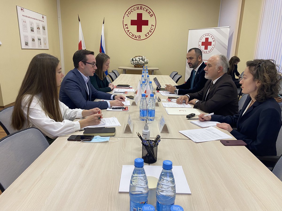 drkerem_en's tweet photo. Visiting the Russian Red Cross today to discuss the humanitarian situation in the region and our future partnerships.

Very effective discussions with the youngest NS President of our Movement, Dr. Pavel Savchuk, his team and IFRC colleagues based in Moscow. https://t.co/L16caG0WPm