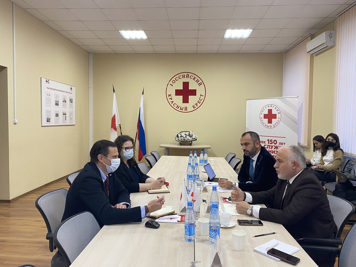 Visiting the Russian Red Cross today to discuss the humanitarian situation in the region and our future partnerships.

Very effective discussions with the youngest NS President of our Movement, Dr. Pavel Savchuk, his team and IFRC colleagues based in Moscow.