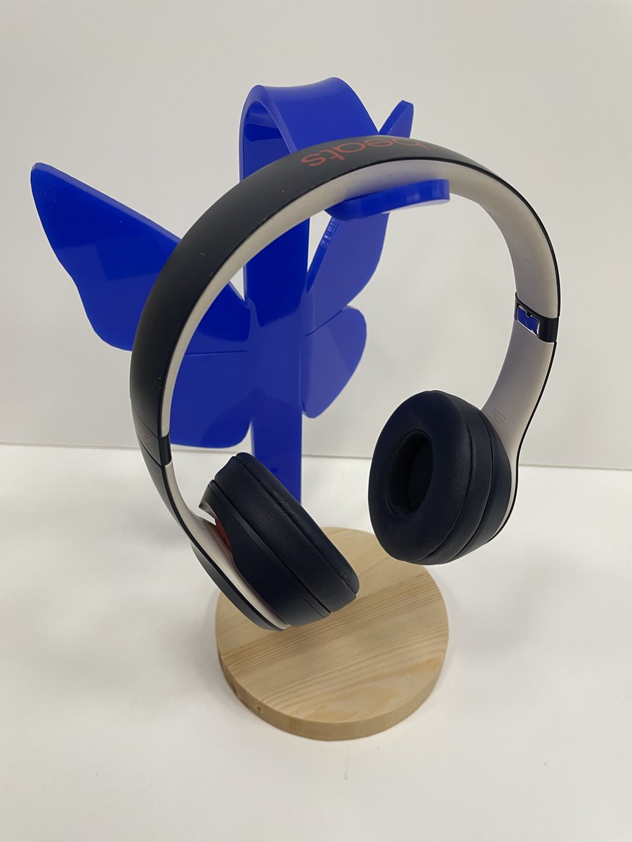 JCD_DesignTech's tweet photo. Excellent practical work from the #JCDyear10 #JCDdesign students @JumeirahCollege. Well done on completing your first practical with the headphone stand, we look forward to seeing what other creative designs you all have up your sleeves. https://t.co/5jO4rWtttu