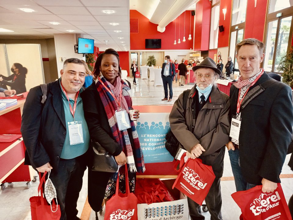 LaurentHaddad's tweet photo. Aux 13ème rencontres de la @CoordNatCD à @StRaphael_Var avec la délégation du @CoDevPlaineco
Agir ensemble pour les transitions : sujet majeur pour l'avenir
#13ercd https://t.co/x6Z8QONANw