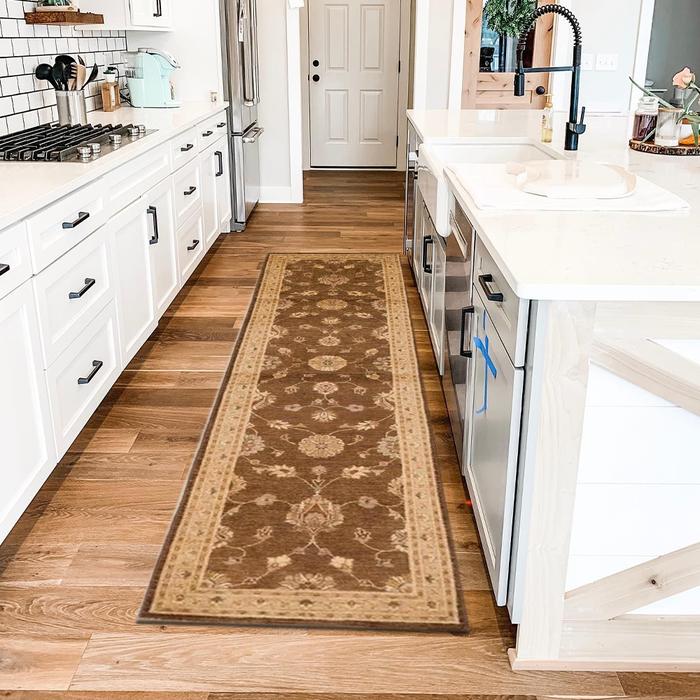 RugKnots's tweet photo. Kitchen rugs need to be able to handle spills, splatters, food particles (think flour), pet hair (and everything else!), so you must choose Brown Ziegler Area Rug as it is made from high-quality material that will last you for years!
https://t.co/Eiw8OqsKH1

#Kitchenrug #Brownrug https://t.co/YlVcFuz7b5