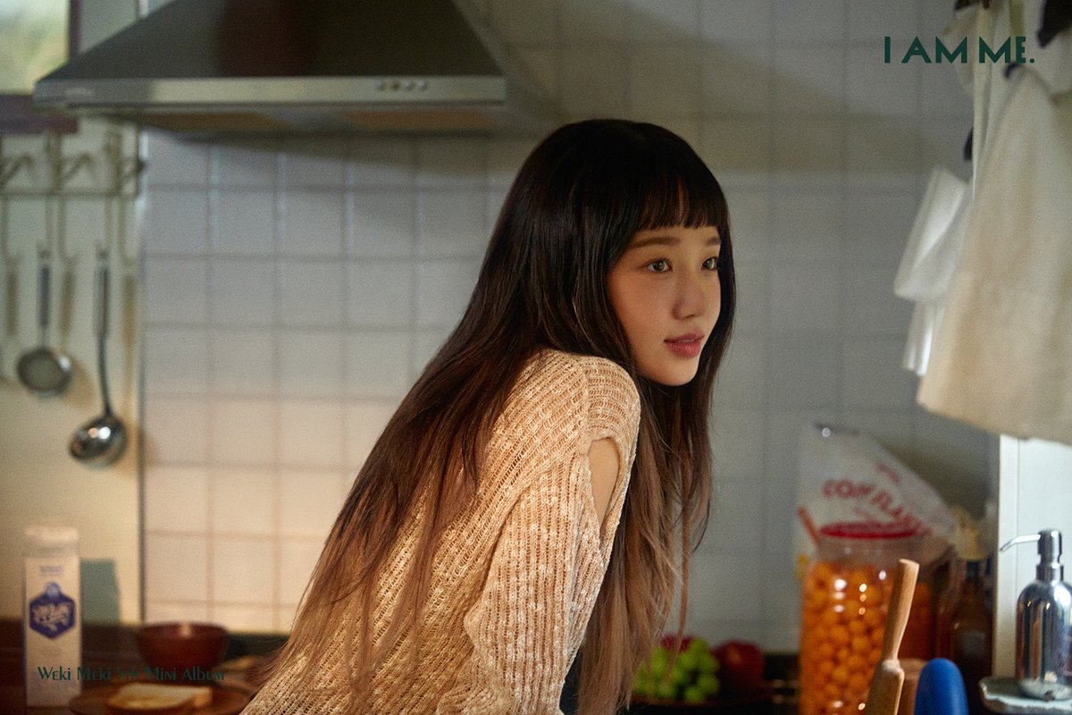 [#위키미키]
Weki Meki 5th Mini Album
<I AM ME.>
Concept Photo 📔 - Emotion

2021. 11. 18 6PM (KST) RELEASE
#WekiMeki #I_AM_ME #CHOIYOOJUNG #최유정